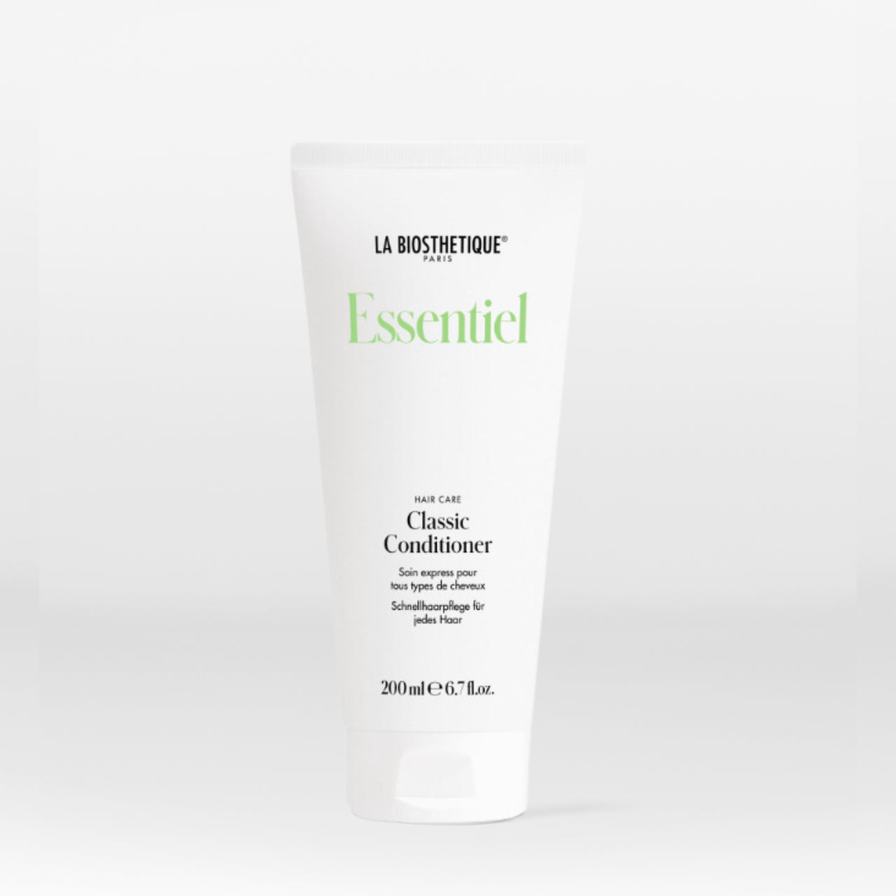 La Biosthetique's Essentiel Classic Conditioner. Daily essential conditioner nourishes and balances out structural deficits in the hair. It optimises combability for instantly softer, shinier hair with bounce and elasticity. Ideal for normal to damaged hair. This product is 200 ml. La Biosthetique Australian stockist. Free Shipping for orders over $350. Shipping only in Australia.