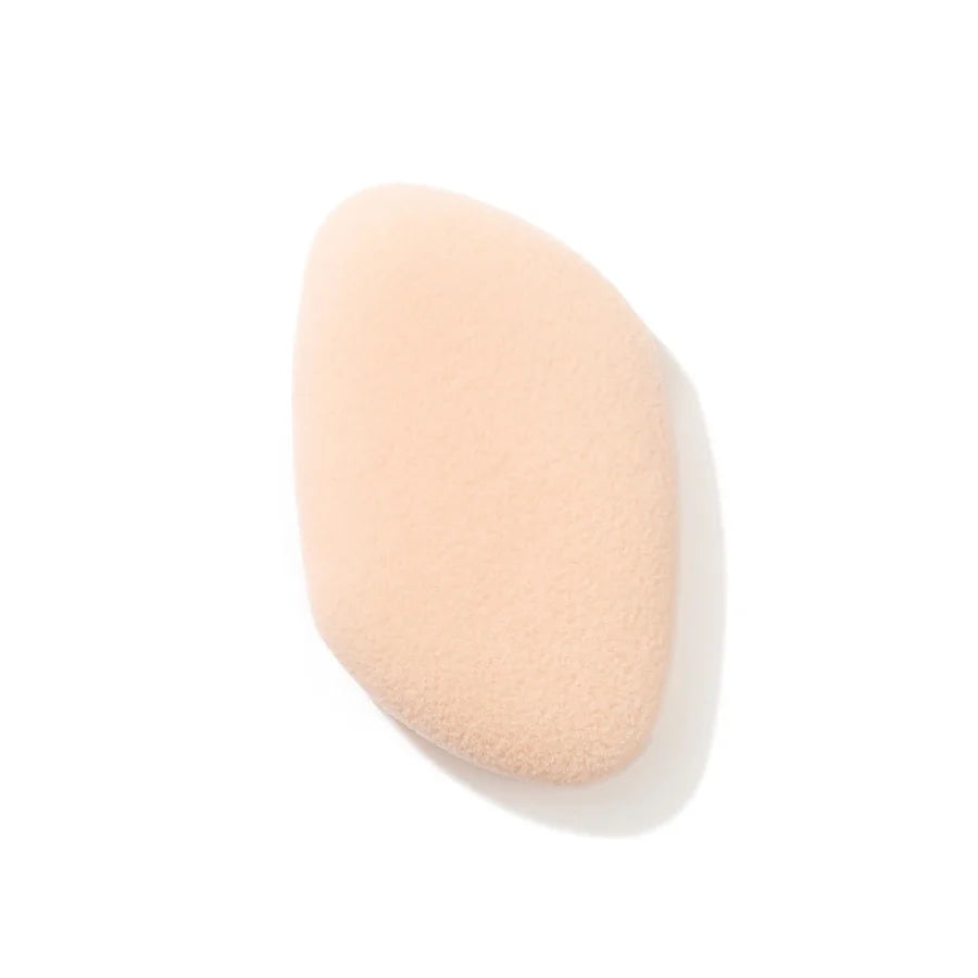 A sponge with a nap that glides across the skin. Applies and blends minerals like no other sponge. Monecious is an Australian Jane Iredale stockist.