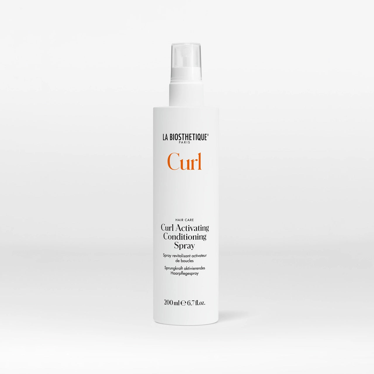 La Biosthetique's Curl Activating Conditioning Spray. Bounce-activating hair conditioning spray. Curl Activator restores movement to tired curls. It revitalises the elastic bounce of the curls and bunches them into dynamic, expressive structures. This product is 200 ml. La Biosthetique Australia stockist. Free Shipping for orders over $350. Shipping in Australia only.