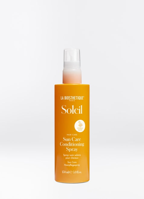 La Biosthetique Sun Care Conditioning Spray. Conditioning two-phase spray for ultimate all-round protection against UV damage, saltwater & chlorine. Perfect for those with active lifestyles or beach goers. This product is 150 ml. La Biosthetique Australian stockist. Free Shipping for order over $350. Shipping only in Australia.