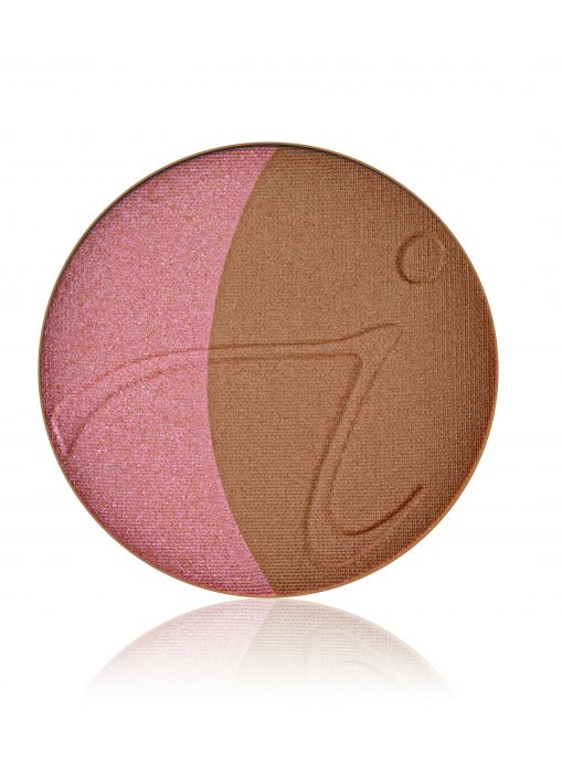 So-Bronze Bronzing Powder Refill - So Bronze 3. A light-diffusing bronzing powder with subtle shimmer that can be used to bronze and contour for a natural, sun-kissed look. Jane Iredale Australian stockist.